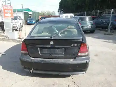 Veicolo di demolizione bmw serie 3 compacto (e46) n42b18a dell'anno 2005 alimentato n42b18a