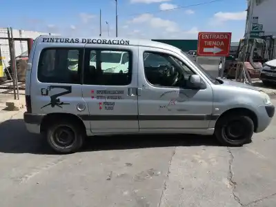 Veículo de Sucata peugeot partner (s2) wjy(dw8b) do ano 2003 alimentado wjy