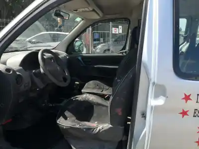 Veículo de Sucata peugeot partner (s2) wjy(dw8b) do ano 2003 alimentado wjy