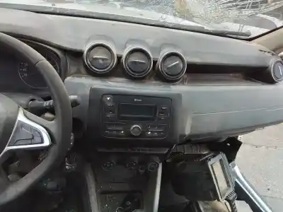 Veículo de Sucata dacia duster ambiance 4x2 do ano 2018 alimentado k9k g6