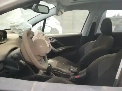 Veículo de Sucata peugeot 2008 i (cu_) 1.6 hdi do ano 2015 alimentado 9hp