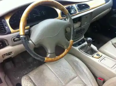 Veículo de Sucata jaguar stype 3.0 v6 do ano 1998 alimentado fc