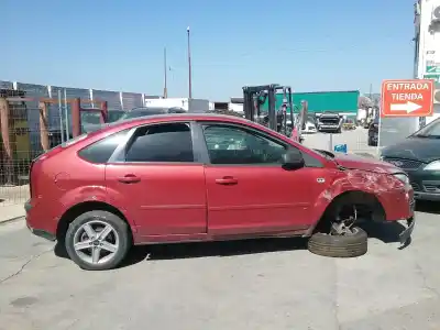 Veículo de Sucata ford focus berlina (cap) kkda do ano 2006 alimentado kkda b