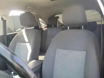 Veículo de Sucata ford focus berlina (cap) kkda do ano 2006 alimentado kkda b