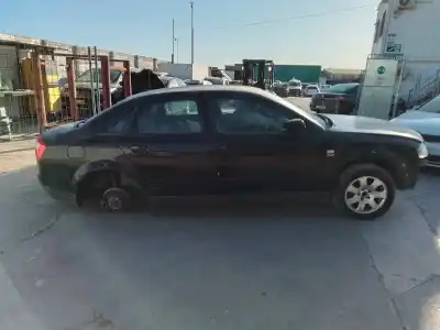 Veículo de Sucata audi a4 berlina (8e) a4 8e do ano 2004 alimentado 