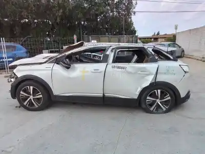 Veículo de Sucata peugeot 3008 active do ano 2018 alimentado yh01