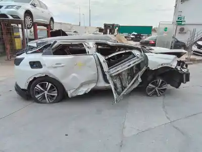 Veículo de Sucata PEUGEOT 3008 Active do ano 2018 alimentado YH01
