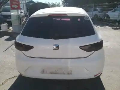 Здавання транспортного засобу seat leon (5f1) cxx року 2016 потужний cxx