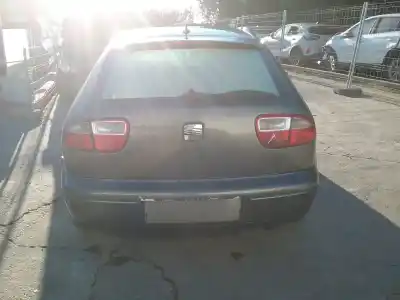 Véhicule à la ferraille seat leon (1m1) signo de l'année 2002 alimenté azd