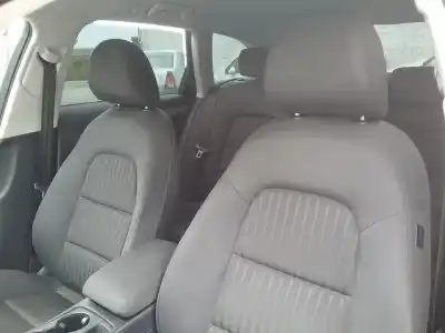 Здавання транспортного засобу audi a4 avant (8k5) (2008) básico року 2008 потужний cag