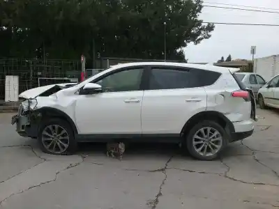 Veículo de Sucata toyota rav4 (a4) n47c20a do ano 2015 alimentado n47c20a