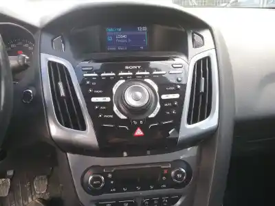 Veículo de Sucata ford focus iii sedán 1.0 ecoboost do ano 2014 alimentado m1da