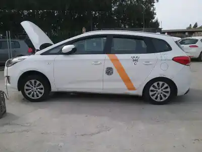 Veículo de Sucata kia carens (rp) d4fd do ano 2016 alimentado d4fd