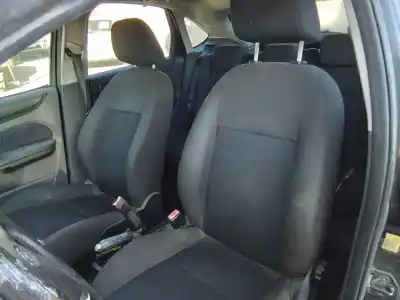 Scrapping Vehicle ford focus berlina (cap) focus berlina (cap) (2004 - 2007) of the year 2004 powered 