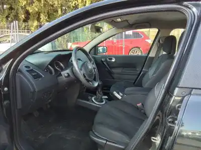 Scrapping Vehicle renault                                            megane ii sedán (lm0/1_)                                                                                                                                                                                                                                   1.6 16v (lm1r lm0c)                                                                                                                                                                                                                                        of the year 2005 powered k4m d8