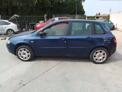 Veicolo di demolizione FIAT STILO (192) 1.6 16V dell'anno 2004 alimentato 182B6000