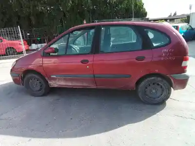 Здавання транспортного засобу renault megane i scenic ja renault року 2002 потужний f9q k7
