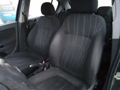 Здавання транспортного засобу opel corsa d essentia року 2007 потужний z12xep