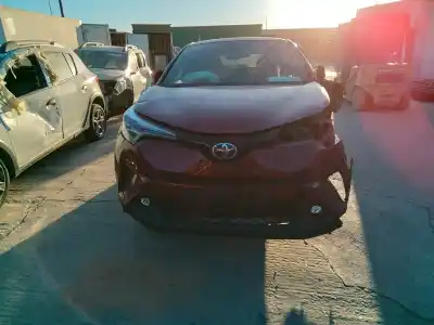 Veículo de Sucata toyota chr híbrido 90kw do ano 2018 alimentado 2zr