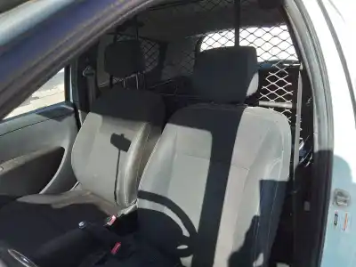 Veicolo di demolizione renault clio iii k9k 67 dell'anno 2014 alimentato k9k 67