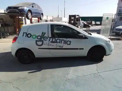 Veicolo di demolizione renault clio iii k9k 67 dell'anno 2014 alimentato k9k 67