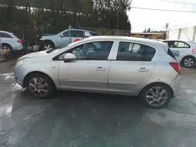 Veículo de Sucata opel corsa d essentia do ano 2006 alimentado z12xep