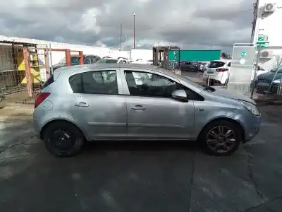 Veículo de Sucata opel corsa d essentia do ano 2006 alimentado z12xep