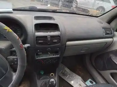 Утилизация автомобиля renault clio ii fase ii (b/cb0) clio года 2002 питание 