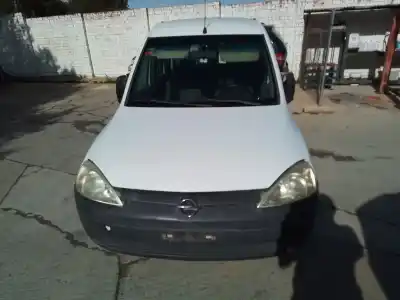 Veículo de Sucata opel combo tour 1.7 di 16v do ano 2003 alimentado y17dtl