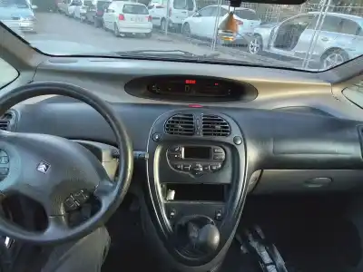 Sloopvoertuig citroen xsara picasso 1.6 sx van het jaar 2001 aangedreven nfv