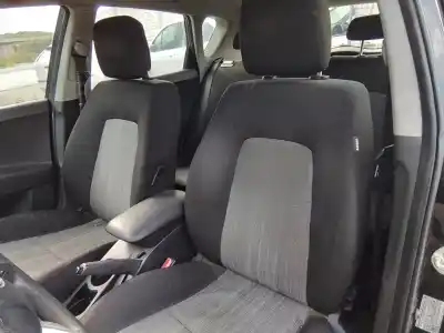 Здавання транспортного засобу daelim ceed active року 2010 потужний d4fb