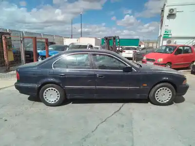 Veículo de Sucata bmw 5 (e39) 528 i do ano 1996 alimentado 286s1 g