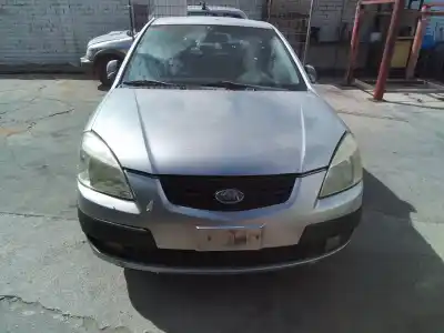 Veicolo di demolizione kia rio (jb) d4fa dell'anno 2005 alimentato d4fa