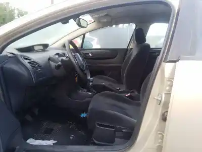 Veículo de Sucata citroen c4 berlina collection do ano 0 alimentado nfu