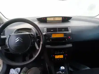 Veículo de Sucata citroen c4 berlina collection do ano 0 alimentado nfu