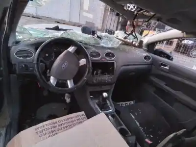 Veicolo di demolizione ford focus berlina (cap) ghia dell'anno 0 alimentato g8da
