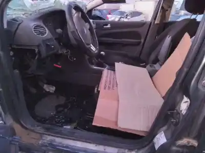 Veicolo di demolizione ford focus berlina (cap) ghia dell'anno 0 alimentato g8da