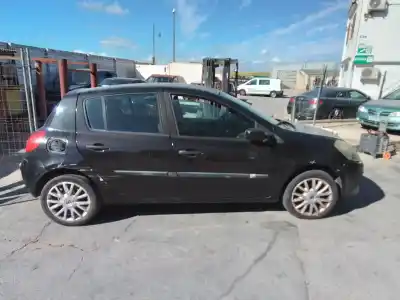 Veículo de Sucata renault clio iii 20 aniversario do ano 0 alimentado k9k t7
