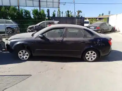 Veículo de Sucata audi a4 berlina (8e) 8e do ano 0 alimentado alt