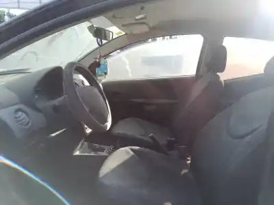 Veículo de Sucata citroen c2 x do ano 2003 alimentado 