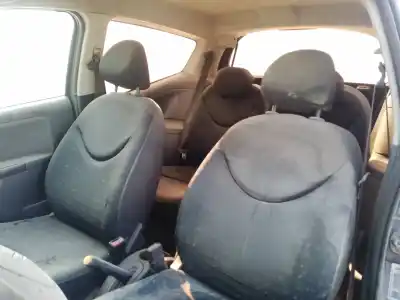 Veículo de Sucata citroen c2 x do ano 2003 alimentado 