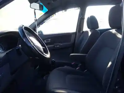 Veicolo di demolizione kia carens 1.6 crdi dell'anno 0 alimentato r03s