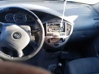 Veicolo di demolizione kia carens 1.6 crdi dell'anno 0 alimentato r03s