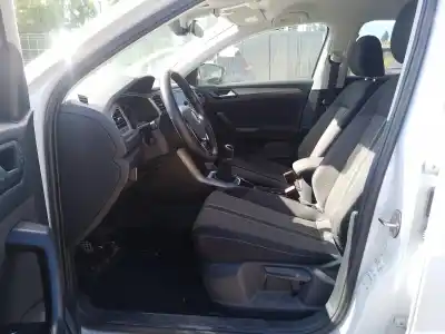 Veículo de Sucata volkswagen troc d11 basis do ano 0 alimentado dtrd