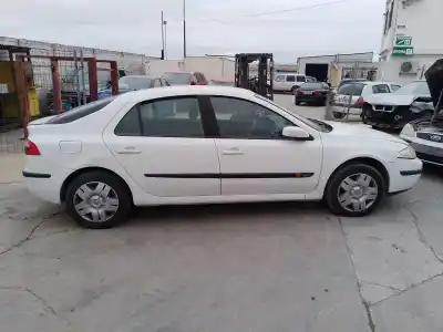 Sloopvoertuig renault laguna ii bg0 authentique van het jaar 0 aangedreven k4m d7