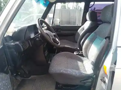 Veicolo di demolizione mitsubishi galloper (jk-01) 2.5 td intercooler dell'anno 0 alimentato d4bh