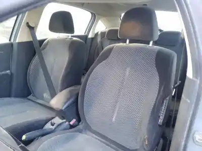 Veículo de Sucata citroen c4 berlina premier do ano 0 alimentado 9hx