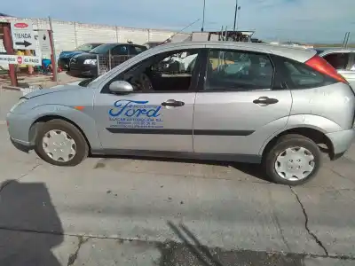 Veículo de Sucata ford focus berlina (cak) ambiente do ano 0 alimentado bhdb