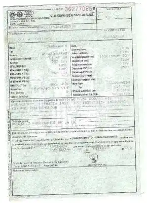 Veicolo di demolizione VOLKSWAGEN GOLF V (1K1) 1.9 TDI dell'anno 2006 alimentato BKC