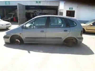 Scrapping Vehicle renault megane i scenic (ja0) k7m of the year 1998 powered k7m